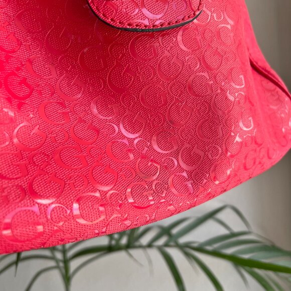GUESS Y2K Red PVC Branded Hobo Bag - Picture 3 of 8